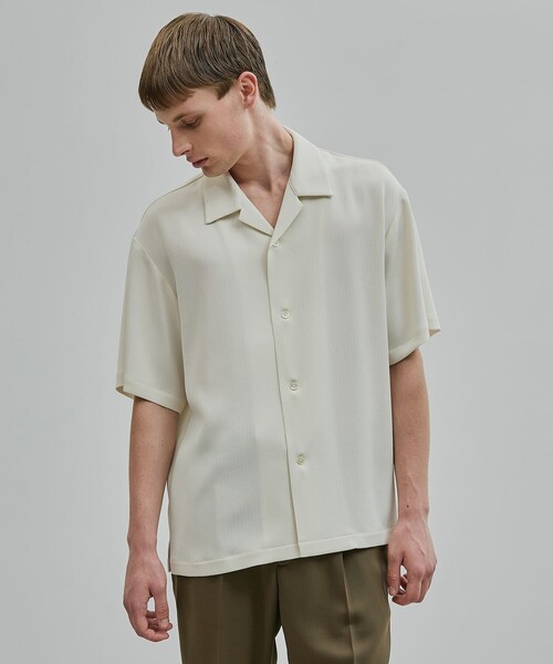 UNITED TOKYO（ユナイテッドトウキョウ）の「COLD DRY PLEATS オープンカラーシャツ（シャツ/ブラウス・メンズ・オリーブ/ブラック/ダークグレー/オフホワイト・1/2）」の9枚目の写真