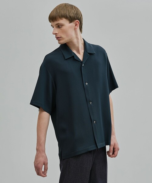 UNITED TOKYO（ユナイテッドトウキョウ）の「COLD DRY PLEATS オープンカラーシャツ（シャツ/ブラウス・メンズ・オリーブ/ブラック/ダークグレー/オフホワイト・1/2）」の21枚目の写真