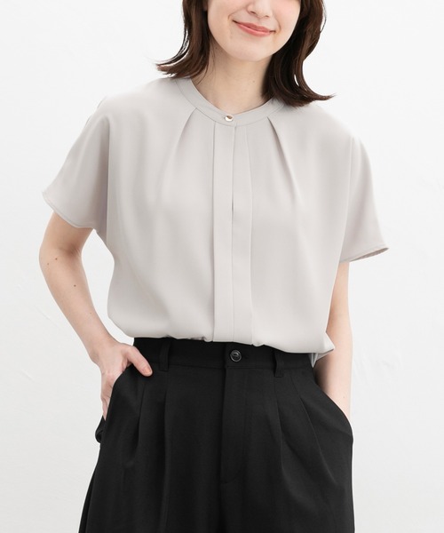 Honeys（ハニーズ）の「バンドカラーブラウス（シャツ/ブラウス・レディース・ネイビー/ホワイト/オレンジ/ブルーグリーン/グレイッシュベージュ・S/M/L/LL/3L）」の17枚目の写真