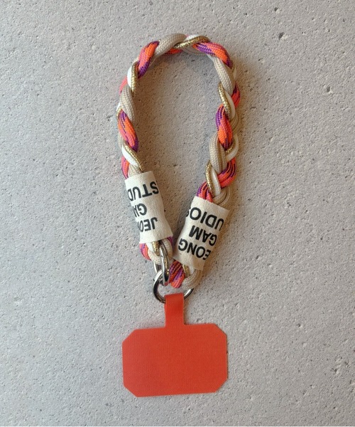 lit.Cy（リットシー）の「ブレイド カラーミックスコード ショート スマホストラップ（スマホグッズ・レディース・レッド系その他/グリーン/ベージュ/オレンジ/レッド・FREE）」の5枚目の写真