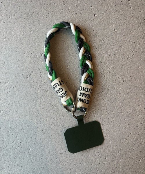 lit.Cy（リットシー）の「ブレイド カラーミックスコード ショート スマホストラップ（スマホグッズ・レディース・レッド系その他/グリーン/ベージュ/オレンジ/レッド・FREE）」の9枚目の写真