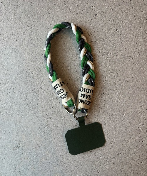 lit.Cy（リットシー）の「ブレイド カラーミックスコード ショート スマホストラップ（スマホグッズ・レディース・レッド系その他/グリーン/ベージュ/オレンジ/レッド・FREE）」の10枚目の写真