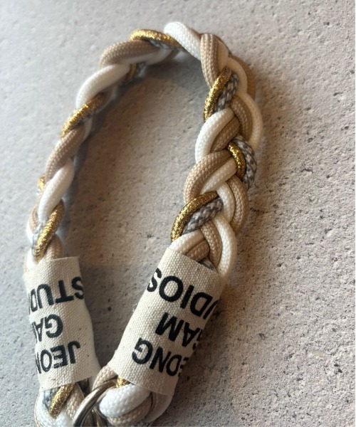 lit.Cy（リットシー）の「ブレイド カラーミックスコード ショート スマホストラップ（スマホグッズ・レディース・レッド系その他/グリーン/ベージュ/オレンジ/レッド・FREE）」の8枚目の写真