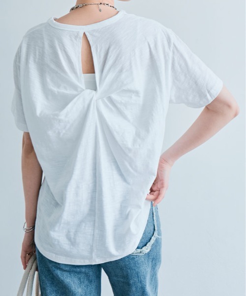kirakiraShop(キラキラショップ)の「バック ツイスト コットンスラブ Tシャツ 半袖(Tシャツ/カットソー・レディース・ホワイト/ライトグレー/ライトベージュ/ブラック・M)」の3枚目の写真
