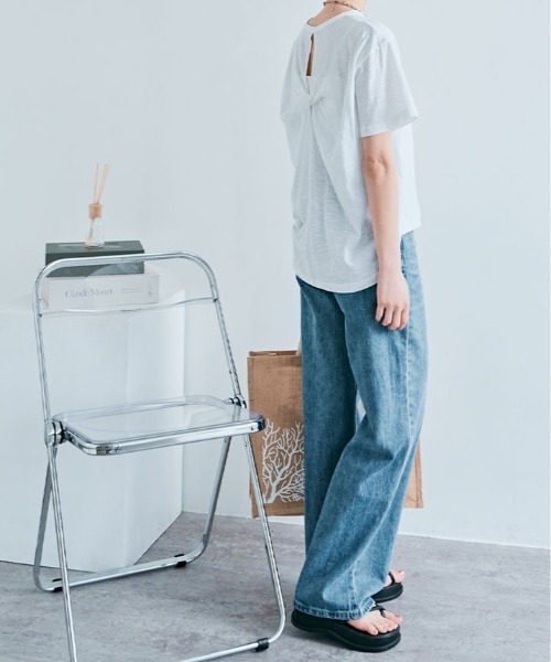 kirakiraShop(キラキラショップ)の「バック ツイスト コットンスラブ Tシャツ 半袖(Tシャツ/カットソー・レディース・ホワイト/ライトグレー/ライトベージュ/ブラック・M)」の14枚目の写真