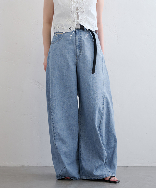 U by SPICK&SPAN（ユーバイスピックアンドスパン）の「《追加》フローストルーズバレルレッグデニム（デニムパンツ・レディース・ブルー/ピンク・36/38）」の22枚目の写真