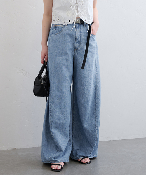 U by SPICK&SPAN（ユーバイスピックアンドスパン）の「《追加》フローストルーズバレルレッグデニム（デニムパンツ・レディース・ブルー/ピンク・36/38）」の21枚目の写真