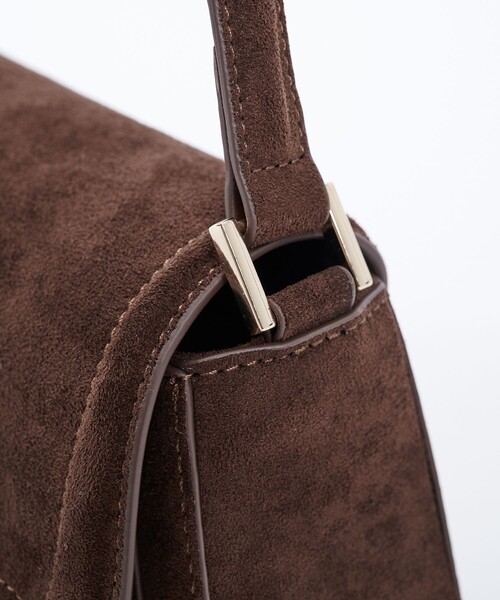 PUBLIC TOKYO（パブリックトウキョウ）の「エコスウェードフラップBAG（ハンドバッグ・レディース・ブラック/ライトベージュ/ブラウン・FREE）」の8枚目の写真