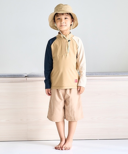 and D. petit main（アンドディープティマイン）の「【SWIM】ハーフジップラッシュガード（ラッシュガード・キッズ・ベージュ/ネイビー/ライトグレー/ライトブルー・140cm/150cm/130cm/90cm/100cm/110cm/120cm）」の18枚目の写真