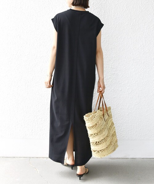 SHIPS(シップス)の「〈手洗い可能〉DEPEND アムンゼン ワンピース(ワンピース・レディース・ブラック/ベージュ系・ONE SIZE)」の14枚目の写真