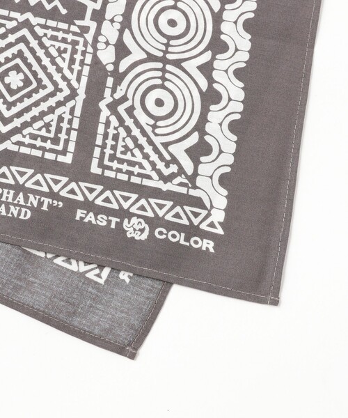 BEAMS（ビームス）の「【別注】ELEPHANT BRAND / クレイジーバンダナ（ハンカチ/ハンドタオル・メンズ・ブラック/グレー・ONE SIZE）」の4枚目の写真