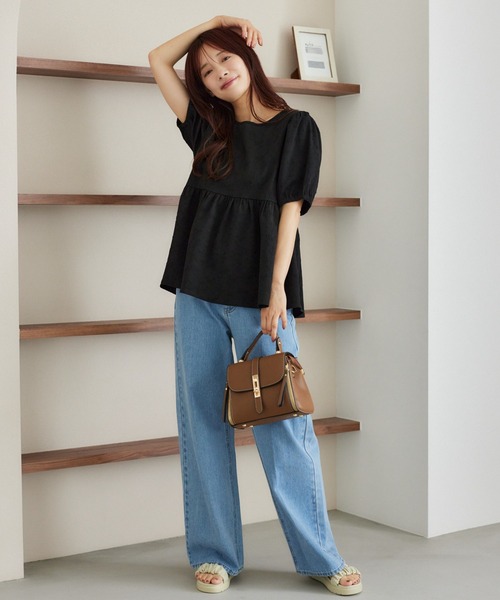 mysty woman（ミスティウーマン）の「フラワージャガードペプラムブラウス   572852（シャツ/ブラウス・レディース・オフホワイト/ブラック/ライトブルー・FREE）」の9枚目の写真