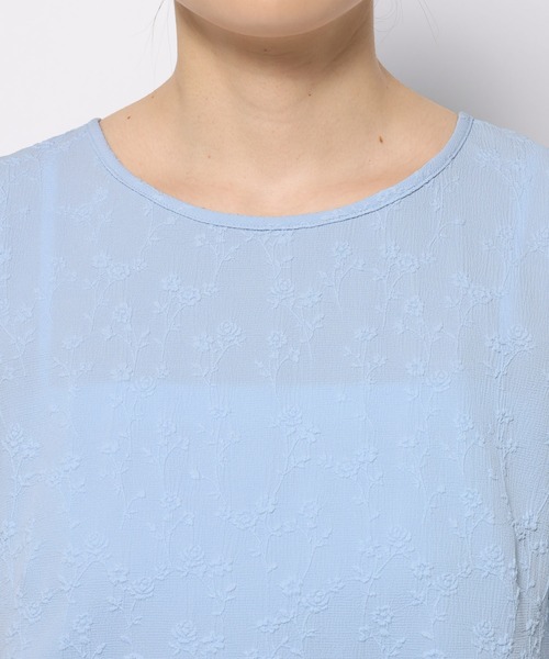 mysty woman（ミスティウーマン）の「フラワージャガードペプラムブラウス   572852（シャツ/ブラウス・レディース・オフホワイト/ブラック/ライトブルー・FREE）」の17枚目の写真