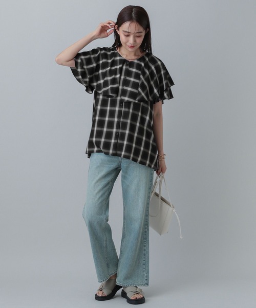 GLOBAL WORK（グローバルワーク）の「MATINEE LINE/チェックフリルスリーブシャツ/495657（シャツ/ブラウス・レディース・ダークブラウン/ブラック/オフホワイト・LARGE/MEDIUM）」の14枚目の写真