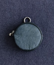Beau're（ヴュレ）の「BEAURE Calf Hair Round マルチケース（ポーチ）」