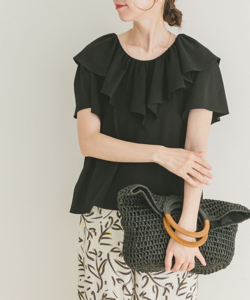 ITEMS URBANRESEARCH(アイテムズ アーバンリサーチ)の「フリルTシャツ(Tシャツ/カットソー・レディース・ホワイト/ブラック・FREE)」の2枚目の写真