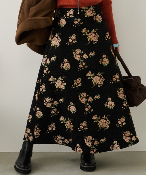 Unitage（ユニテージ）の「バラ柄ジャガードスカート（スカート・レディース・ライトブルー/ブラック・FREE）」の7枚目の写真