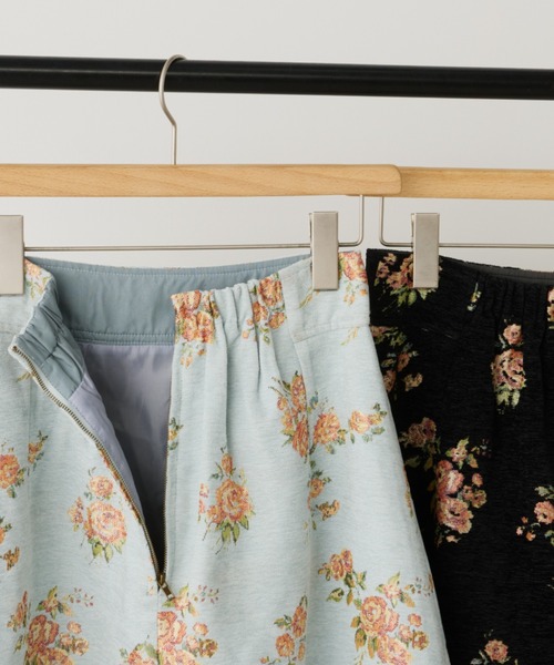 Unitage（ユニテージ）の「バラ柄ジャガードスカート（スカート・レディース・ライトブルー/ブラック・FREE）」の21枚目の写真
