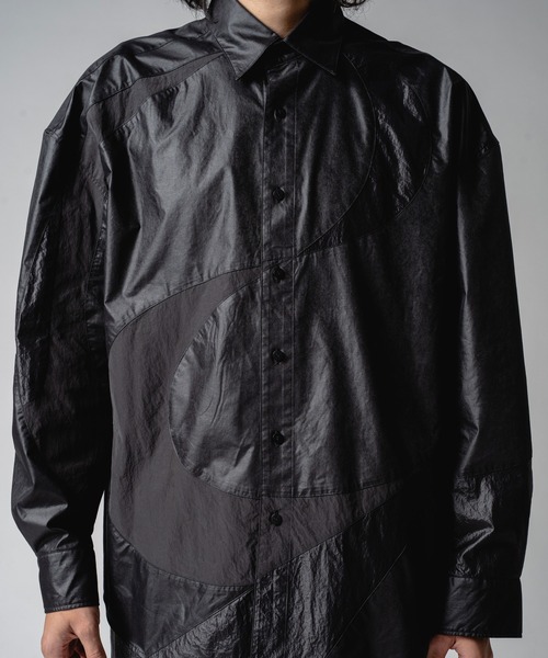 yoshiokubo（ヨシオクボ）の「yoshiokubo ヨシオクボ / SLALOM L/S SHIRT スラローム異素材切り替えシャツ / YKF25206（シャツ/ブラウス・メンズ・ブラック/カーキ・2/3）」の7枚目の写真