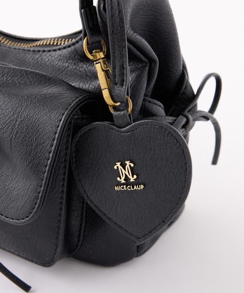 one after another NICE CLAUP(ワンアフターアナザーナイスクラップ)の「ハートミラーチャーム付きドロストバッグ(ショルダーバッグ・レディース・アイボリー/ブラウン/ピンク/ブラック・FREE)」の15枚目の写真