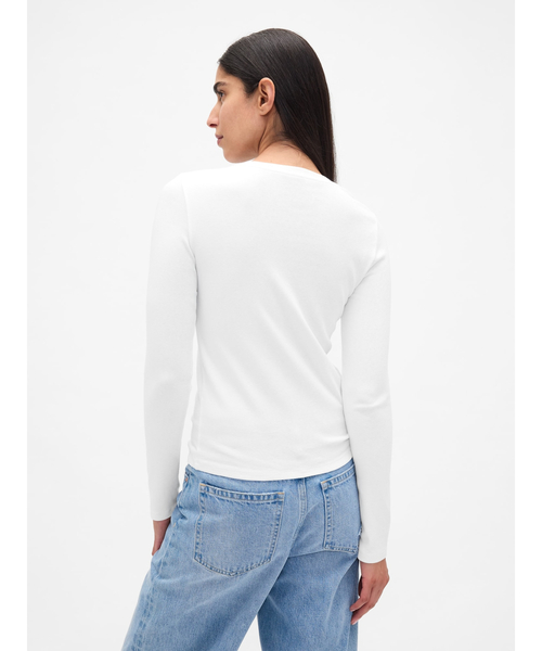 GAP（ギャップ）の「モダン クルーネックTシャツ（Tシャツ/カットソー・レディース・ブラック/ホワイト/ブラウン/ネイビー/ライトグレー・XS/S/M/L/XL/XXS）」の11枚目の写真