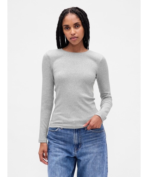 GAP（ギャップ）の「モダン クルーネックTシャツ（Tシャツ/カットソー・レディース・ブラック/ホワイト/ブラウン/ネイビー/ライトグレー・XS/S/M/L/XL/XXS）」の4枚目の写真