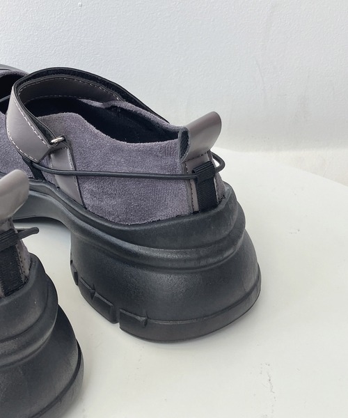 AS KNOW AS plus（アズノゥアズプラス）の「クロスストラップ メリージェーンローファー（ローファー・レディース・グレー/ブラック・L/M）」の10枚目の写真