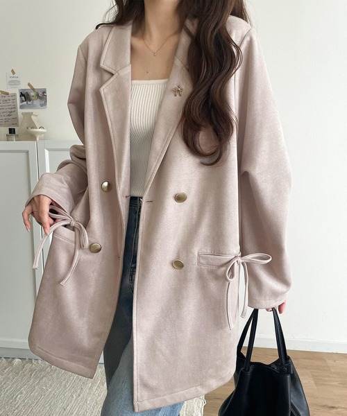 mily bilet（ミウィビレット）の「【mily bilet】大人ガーリーを着こなす。スエード調素材リボン使いテーラードジャケット（テーラードジャケット・レディース・チャコール/ベージュ・X-LARGE/SMALL/MEDIUM/LARGE）」の2枚目の写真