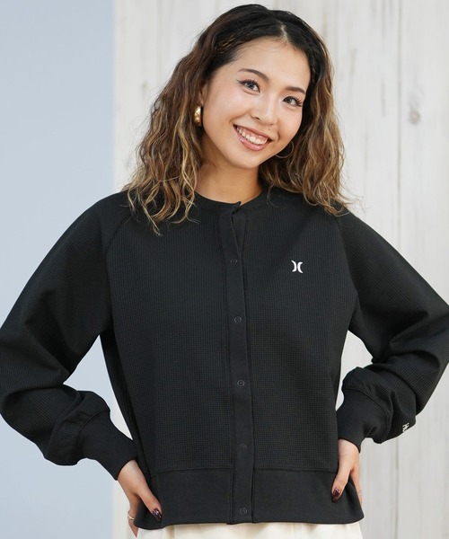 Hurley （ハーレー）の「Hurley/ハーレー THERMAL CARDIGAN カーディガン ワンポイントロゴ WCLS252047（Tシャツ/カットソー・レディース・オフホワイト/ブラック/マルーン・M）」の2枚目の写真