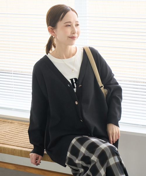 ROPE' PICNIC（ロペピクニック）の「Vネックフォルムカーディガン（カーディガン/ボレロ・レディース・ブラック/ブラウン/モスグリーン/キナリ・FREE）」の2枚目の写真