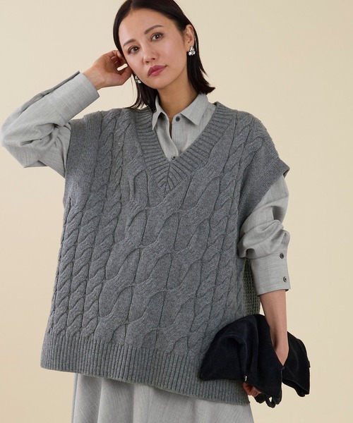 marmors（マルモア）の「【marmors】cable knit vest（ニット/セーター・レディース・オートミール/ブラウン/チャコールグレー・36）」の4枚目の写真