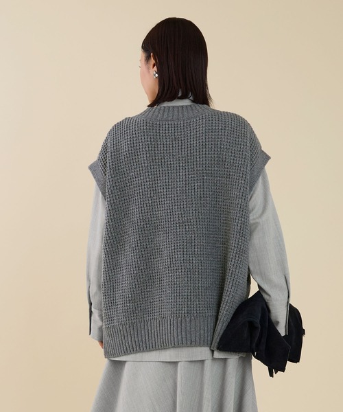 marmors（マルモア）の「【marmors】cable knit vest（ニット/セーター・レディース・オートミール/ブラウン/チャコールグレー・36）」の9枚目の写真