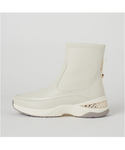 +diana（プラスダイアナ）の「【レイン対応】【撥水加工】オールウェザーショートブーツ（レインシューズ・レディース・ブラック/アイボリー・M/L/XL/S）」の13枚目の写真