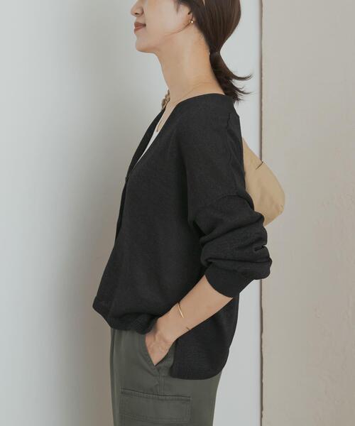 URBAN RESEARCH DOORS（アーバンリサーチドアーズ）の「ウォッシャブルドライニットカーディガン（カーディガン/ボレロ・レディース・ブラウン/グレー/ブラック・MEDIUM）」の17枚目の写真