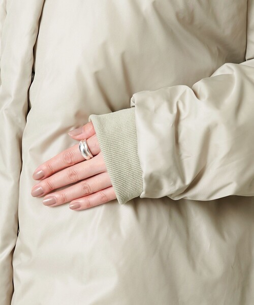 MARW UNITED ARROWS（マルゥ ユナイテッドアローズ）の「＜MARW UNITED ARROWS＞コクーン ダウンジャケット 撥水（ダウンジャケット/コート・レディース・モカ/ライム/ブラック・36/38）」の20枚目の写真