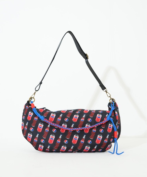 SALON de RUBAN(サロンドルヴァン)の「【SALON de RUBAN / サロン ド ルヴァン】 PEPSI ペプシ ショルダーバッグ(ショルダーバッグ・レディース・ブラック/グレー・FREE)」の4枚目の写真