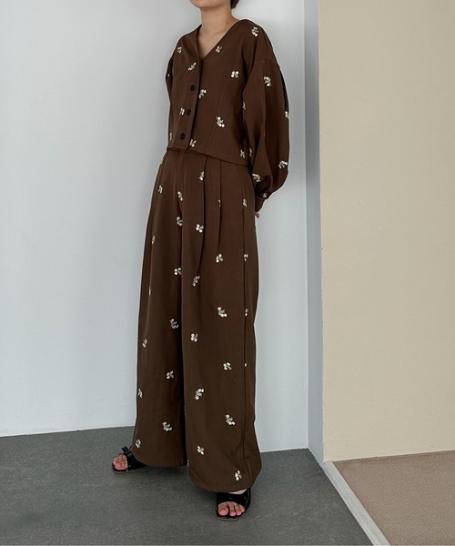 PILIT（ピリット）の「【セットアップ可】刺繍クロップドシャツ（シャツ/ブラウス・レディース・ブラック/ブラウン/グレー・MEDIUM）」の6枚目の写真