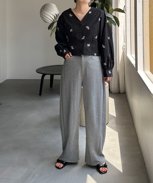 PILIT（ピリット）の「【セットアップ可】刺繍クロップドシャツ（シャツ/ブラウス・レディース・ブラック/ブラウン/グレー・MEDIUM）」の19枚目の写真