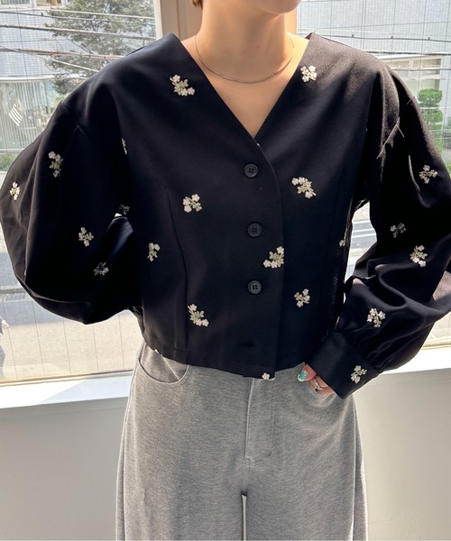 PILIT（ピリット）の「【セットアップ可】刺繍クロップドシャツ（シャツ/ブラウス・レディース・ブラック/ブラウン/グレー・MEDIUM）」の22枚目の写真