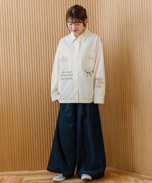 POU DOU DOU(プードゥドゥ)の「JOiEランダムロゴ刺繍シャツジャケット(シャツ/ブラウス・レディース・カーキ/アイボリー/ブラック・M)」の8枚目の写真