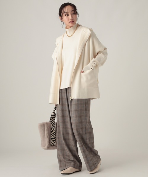 Elura（エルーラ）の「もっちりモイストフードジレ/582762（ベスト・レディース・ブラウン/ホワイト/ブラック・FREE）」の5枚目の写真