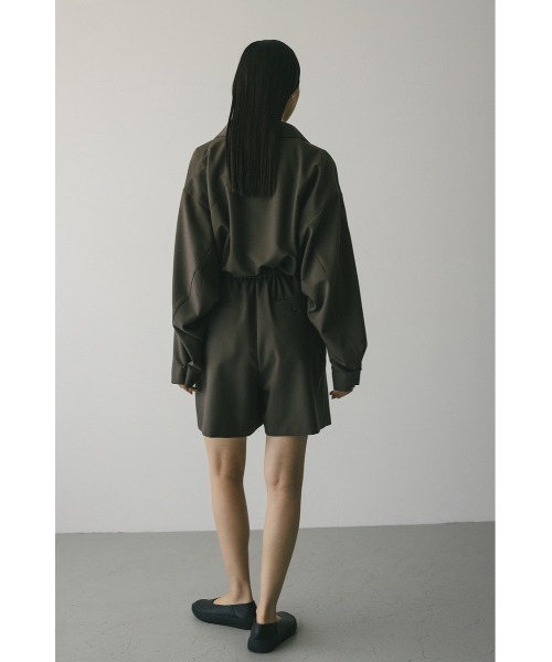 STYLEMIXER（スタイルミキサー）の「スタンドネックショートロンパース（つなぎ/オールインワン・レディース・ブラウン/ブラック・SMALL/MEDIUM）」の5枚目の写真