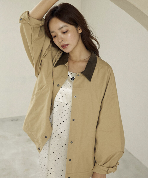 PUBLUX(パブリュクス)の「PUBLUX/パブリュクス レザレット 衿付き ライトアウター 限定展開(その他アウター・レディース・ブラウン/ベージュ・フリ-)」の2枚目の写真