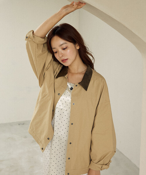 PUBLUX(パブリュクス)の「PUBLUX/パブリュクス レザレット 衿付き ライトアウター 限定展開(その他アウター・レディース・ブラウン/ベージュ・フリ-)」の8枚目の写真