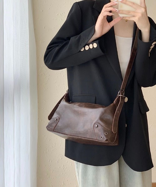 Burner(バーナー)の「【OKUOKU 0909】ヴィンテージ風レザー 2WAY ショルダーバッグ oku-bag-35-27(ショルダーバッグ・レディース・ブラック/ダークブラウン・FREE)」の2枚目の写真