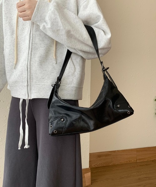 Burner(バーナー)の「【OKUOKU 0909】ヴィンテージ風レザー 2WAY ショルダーバッグ oku-bag-35-27(ショルダーバッグ・レディース・ブラック/ダークブラウン・FREE)」の8枚目の写真
