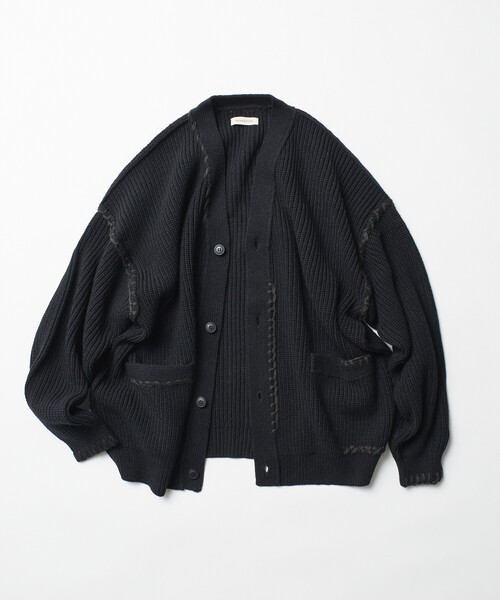 FREAK'S STORE(フリークスストア)の「限定展開 リラックスフィット ハンドステッチデザイン 畦編み ニット カーディガン(カーディガン/ボレロ・メンズ・チャコールグレー/ブラック/オフホワイト/ブラウン・MEDIUM/LARGE)」の18枚目の写真