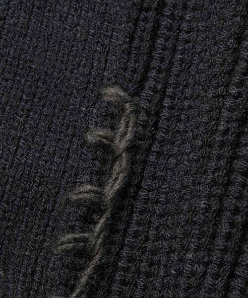 FREAK'S STORE(フリークスストア)の「限定展開 リラックスフィット ハンドステッチデザイン 畦編み ニット カーディガン(カーディガン/ボレロ・メンズ・チャコールグレー/ブラック/オフホワイト/ブラウン・MEDIUM/LARGE)」の20枚目の写真