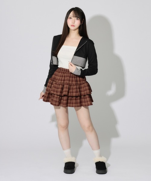 ALLuRing ChaRm(アリュリングチャーム)の「Check Tiered Mini Skirt / チェックティアードミニスカート(スカート・レディース・レッド/ブラック/ブラウン・FREE)」の18枚目の写真