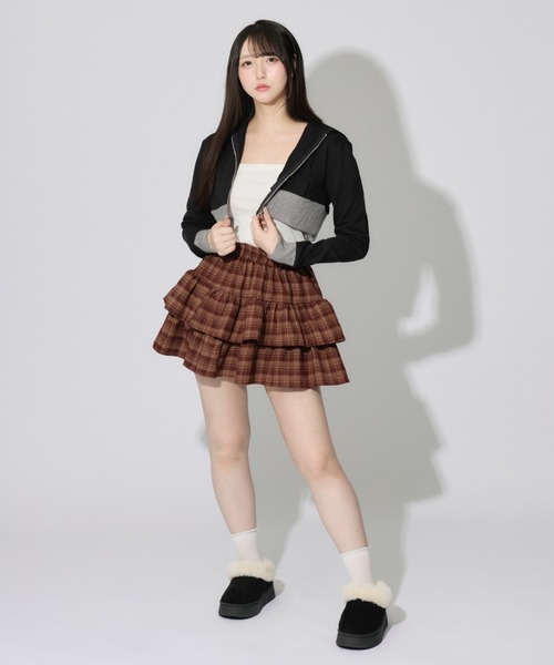 ALLuRing ChaRm(アリュリングチャーム)の「Check Tiered Mini Skirt / チェックティアードミニスカート(スカート・レディース・レッド/ブラック/ブラウン・FREE)」の19枚目の写真